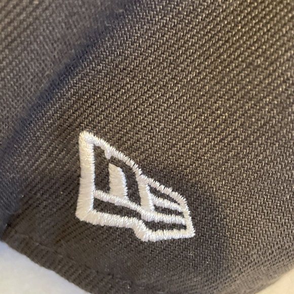 New Era CP Logo 9Fourty Adjustable Hat Ball Cap New. Grey Gray In new condition - Picture 7 of 10